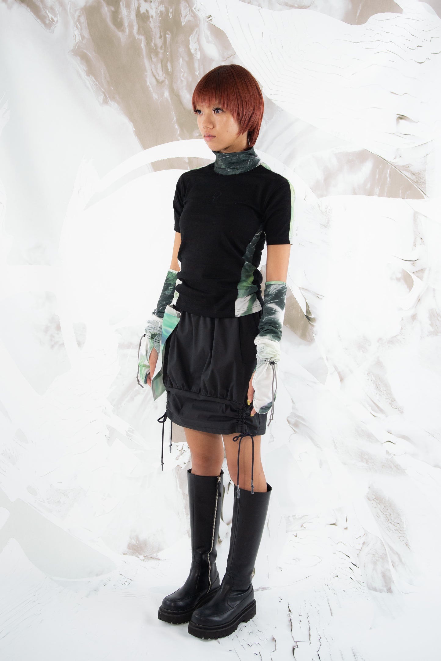 Skyscape Arm Protector (Coal Black / Chloro Green)