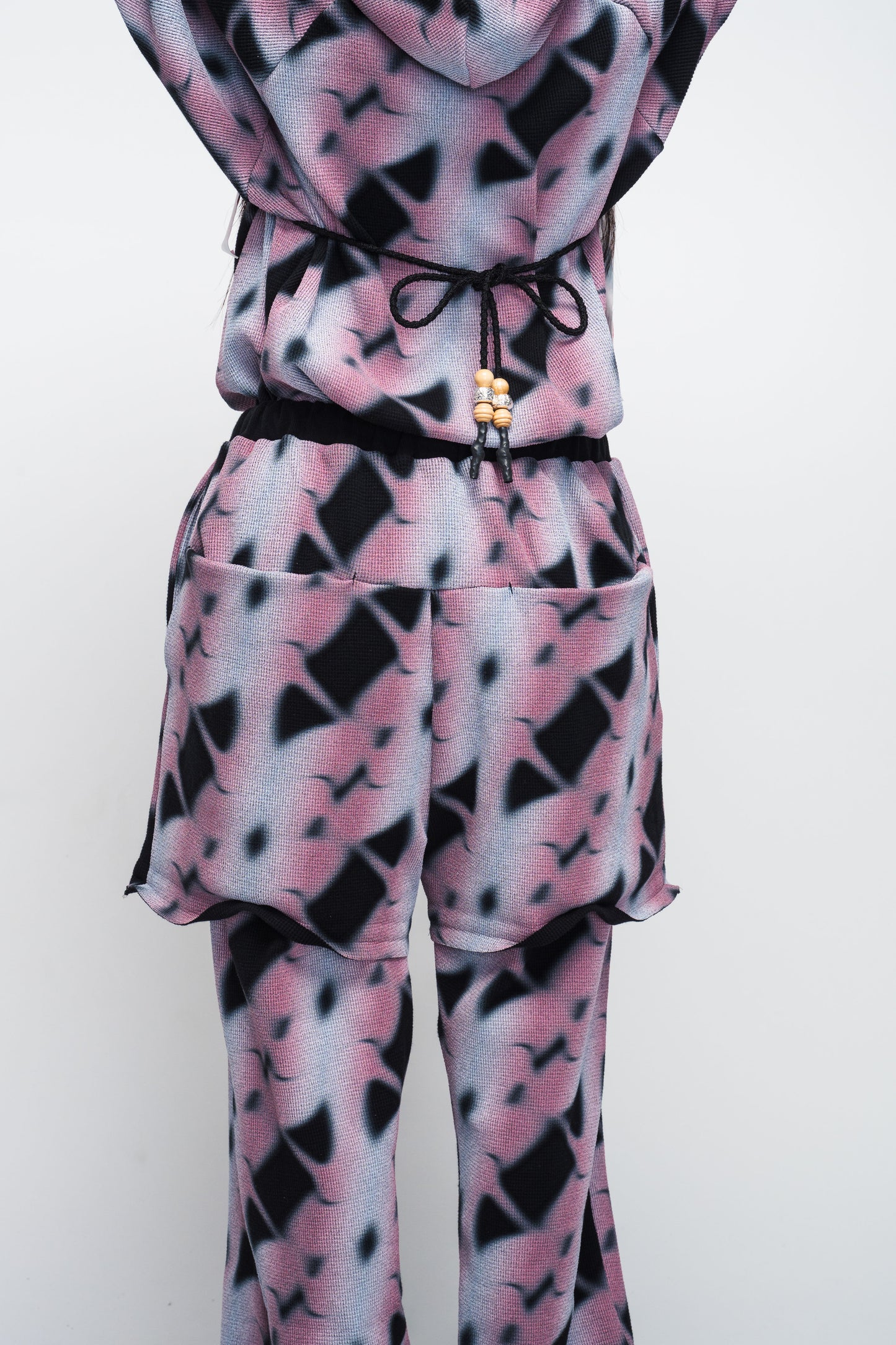 Threshold Shorts (Fissure Black/Pink)