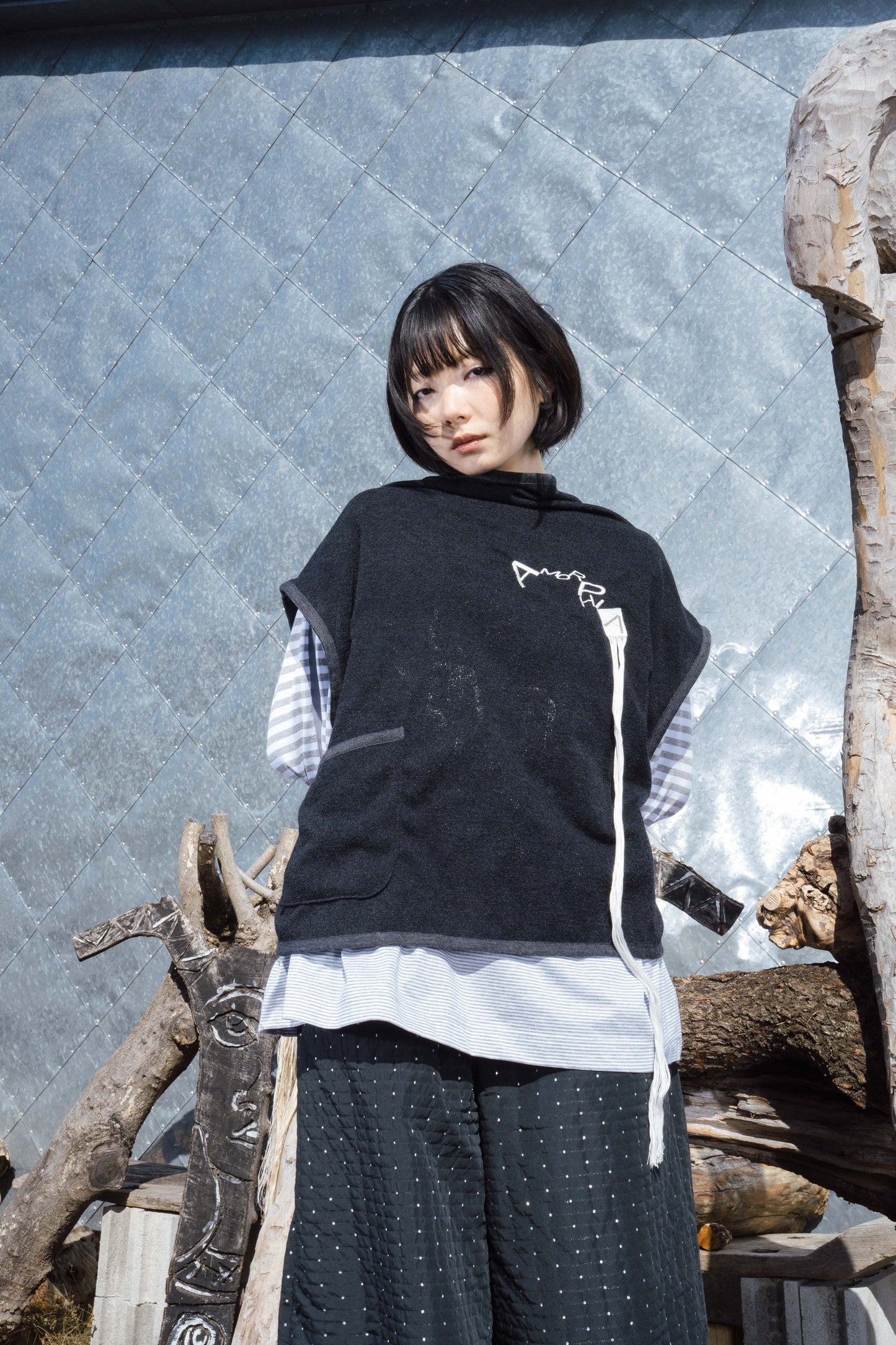 Phase Fringe Vest (Planck Black)