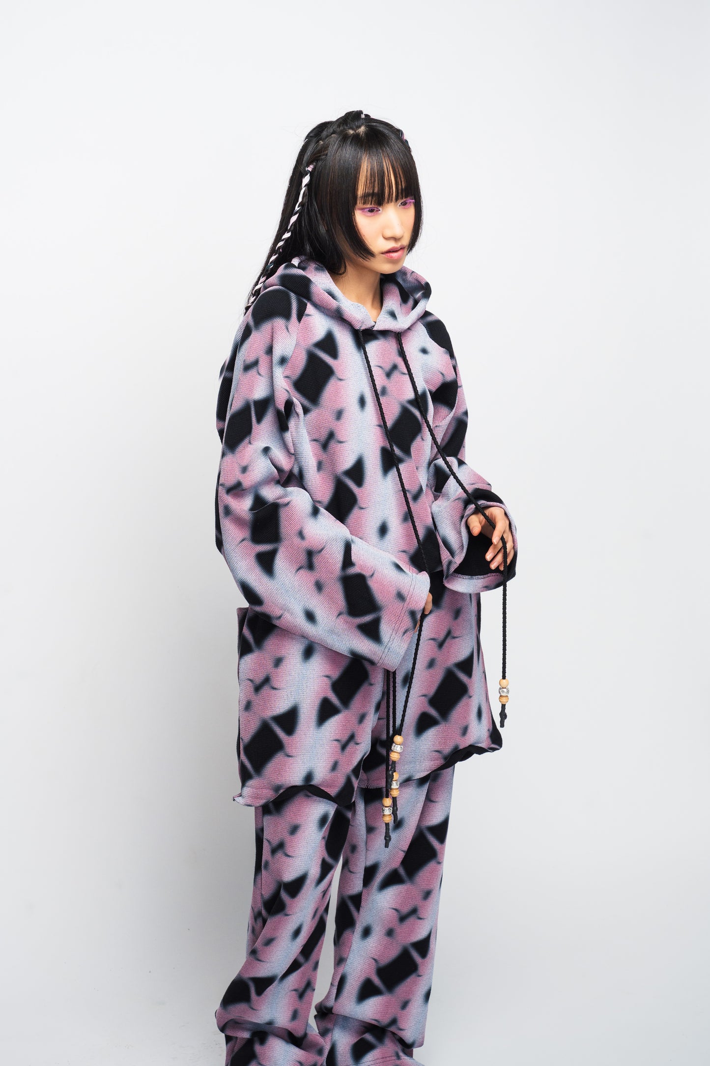 Threshold Hoodie (Fissure Pink/Black)