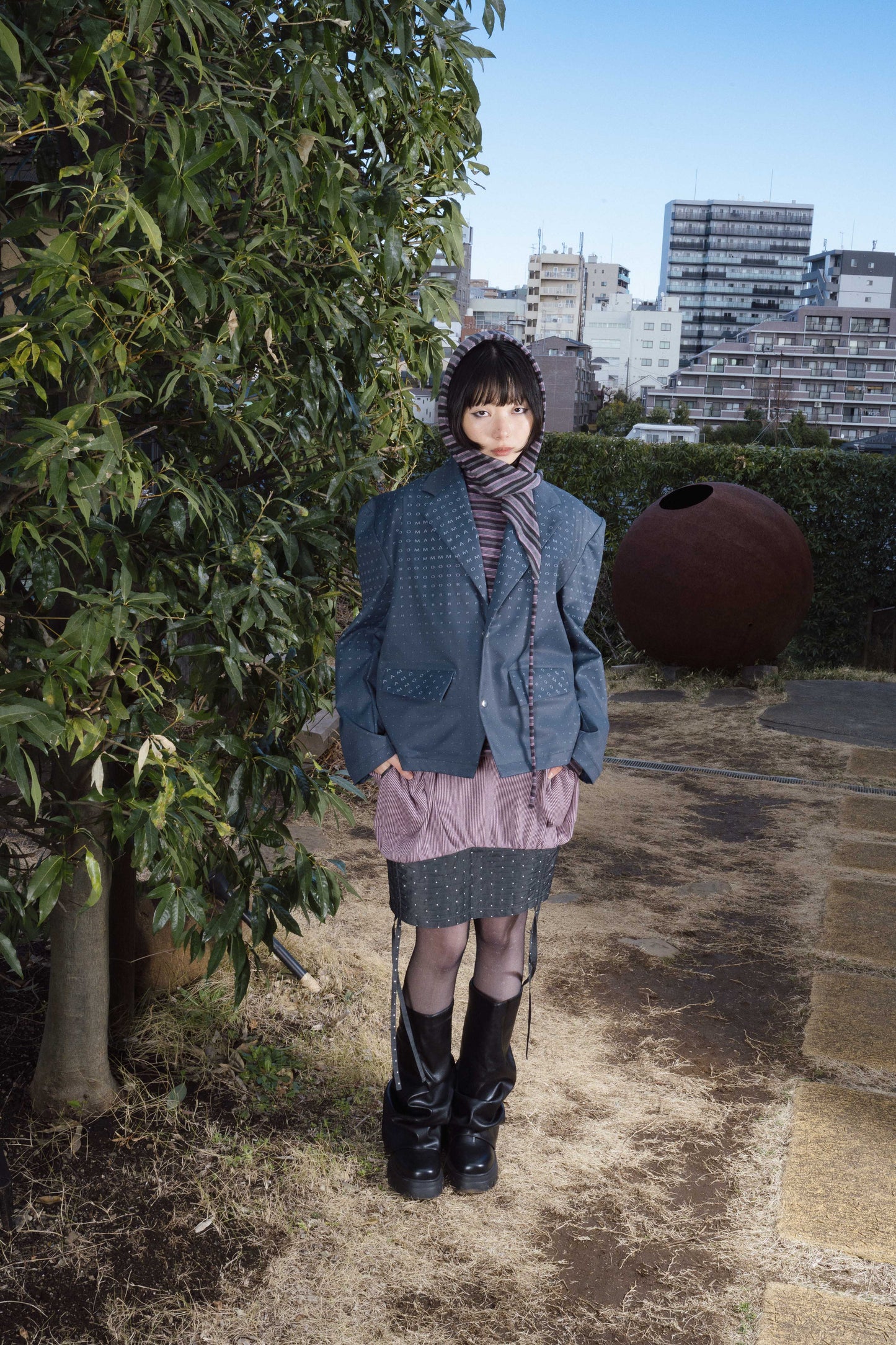 Meson Skirt (1/f Pink)