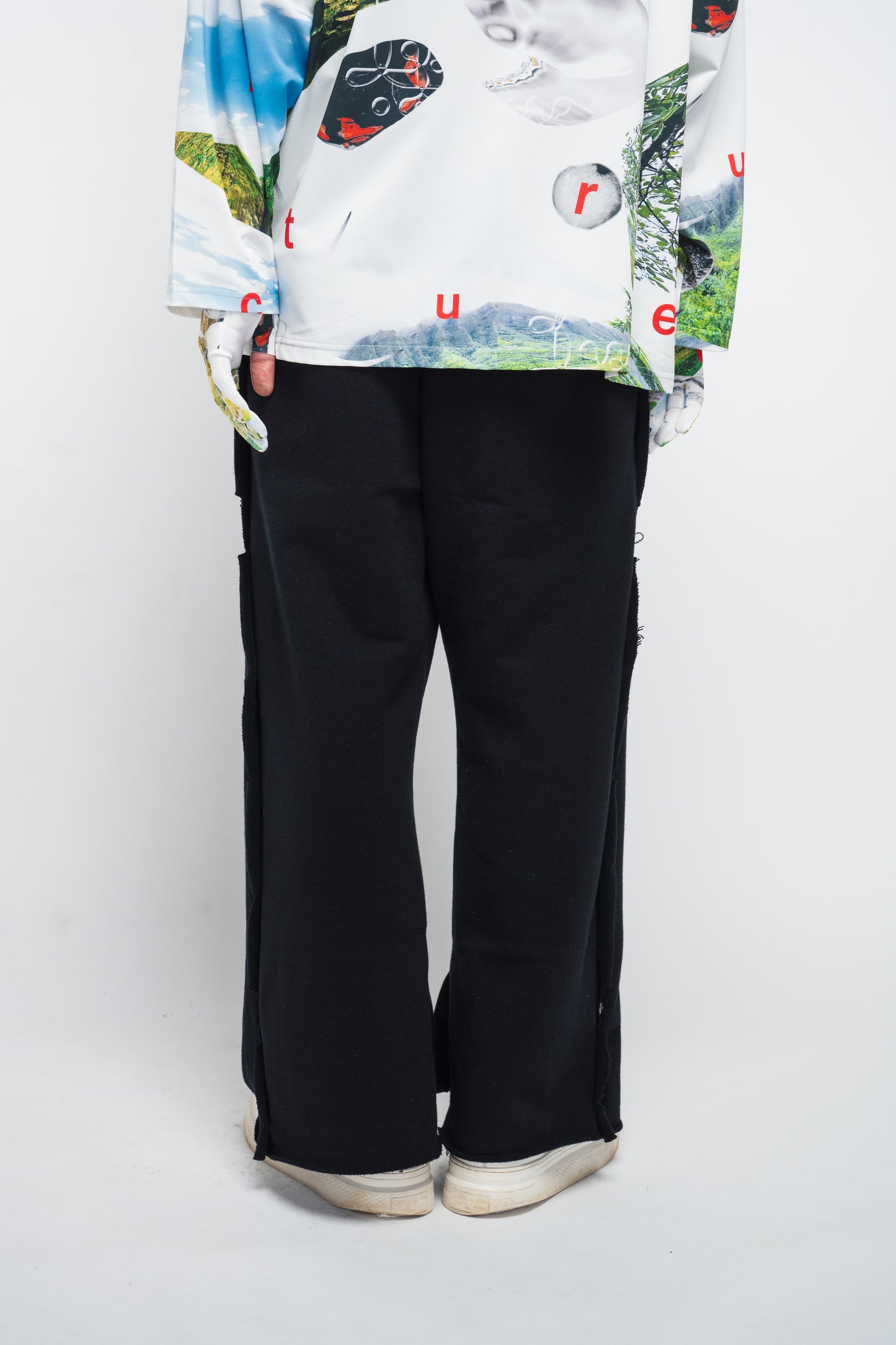 Boundary Sweatpants (Absence Black)