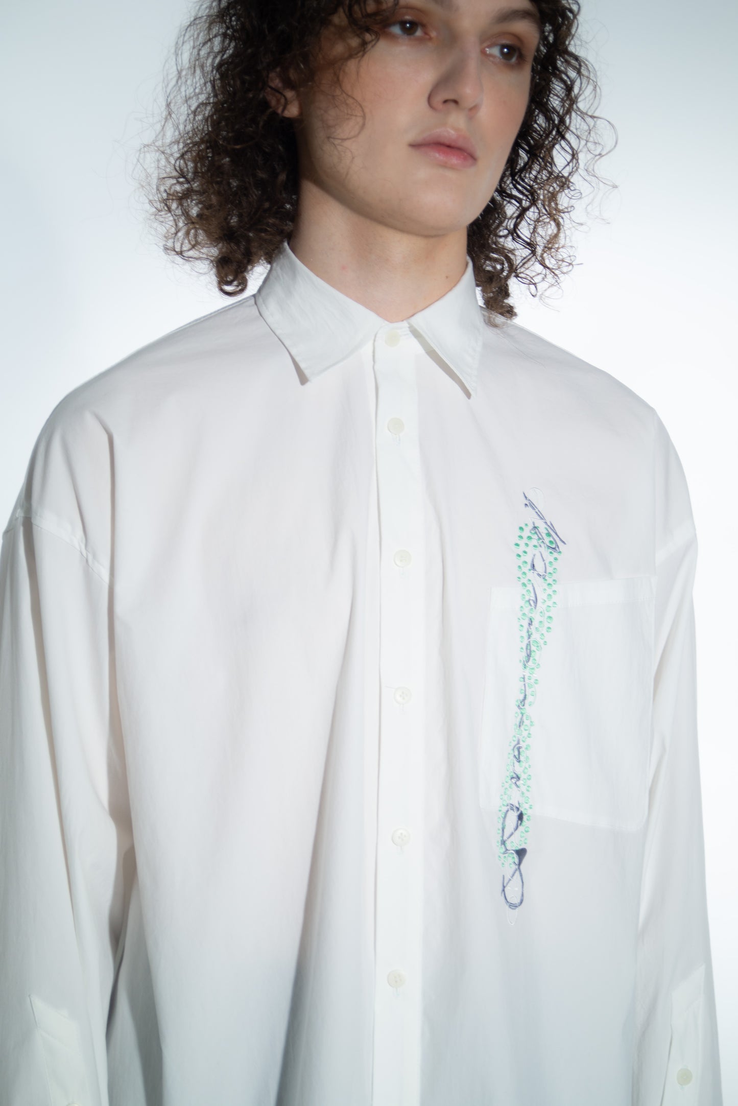 Chronos Embroidery Dress Shirt (End White)
