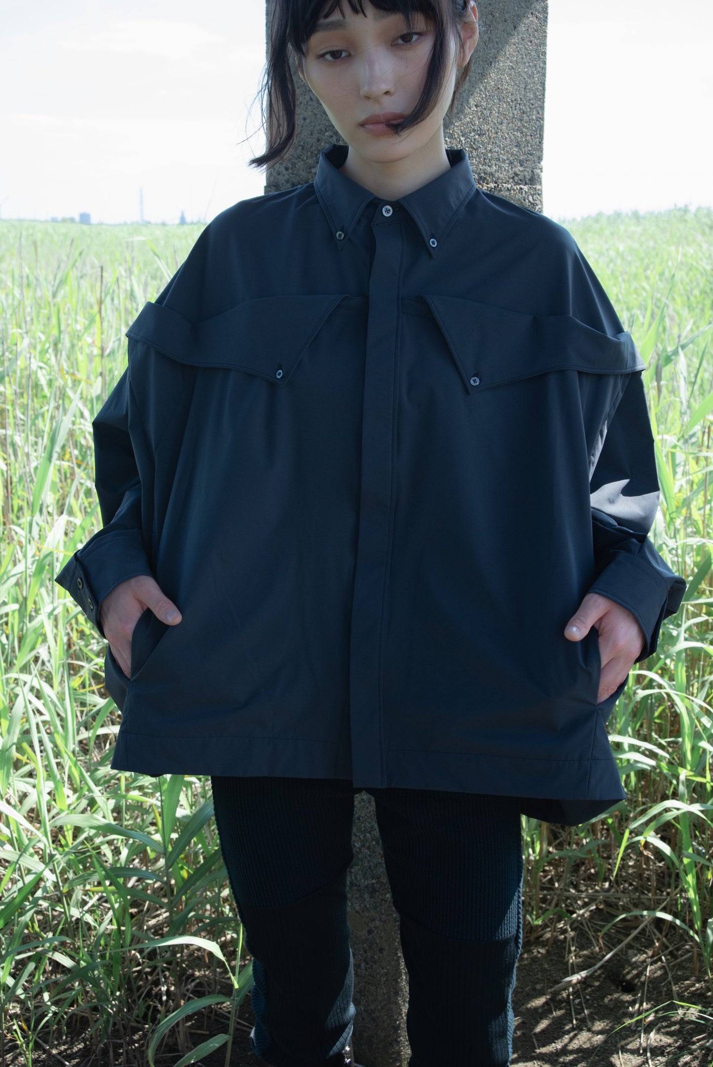 Wide Double Collar Shirt (Smoke Black)