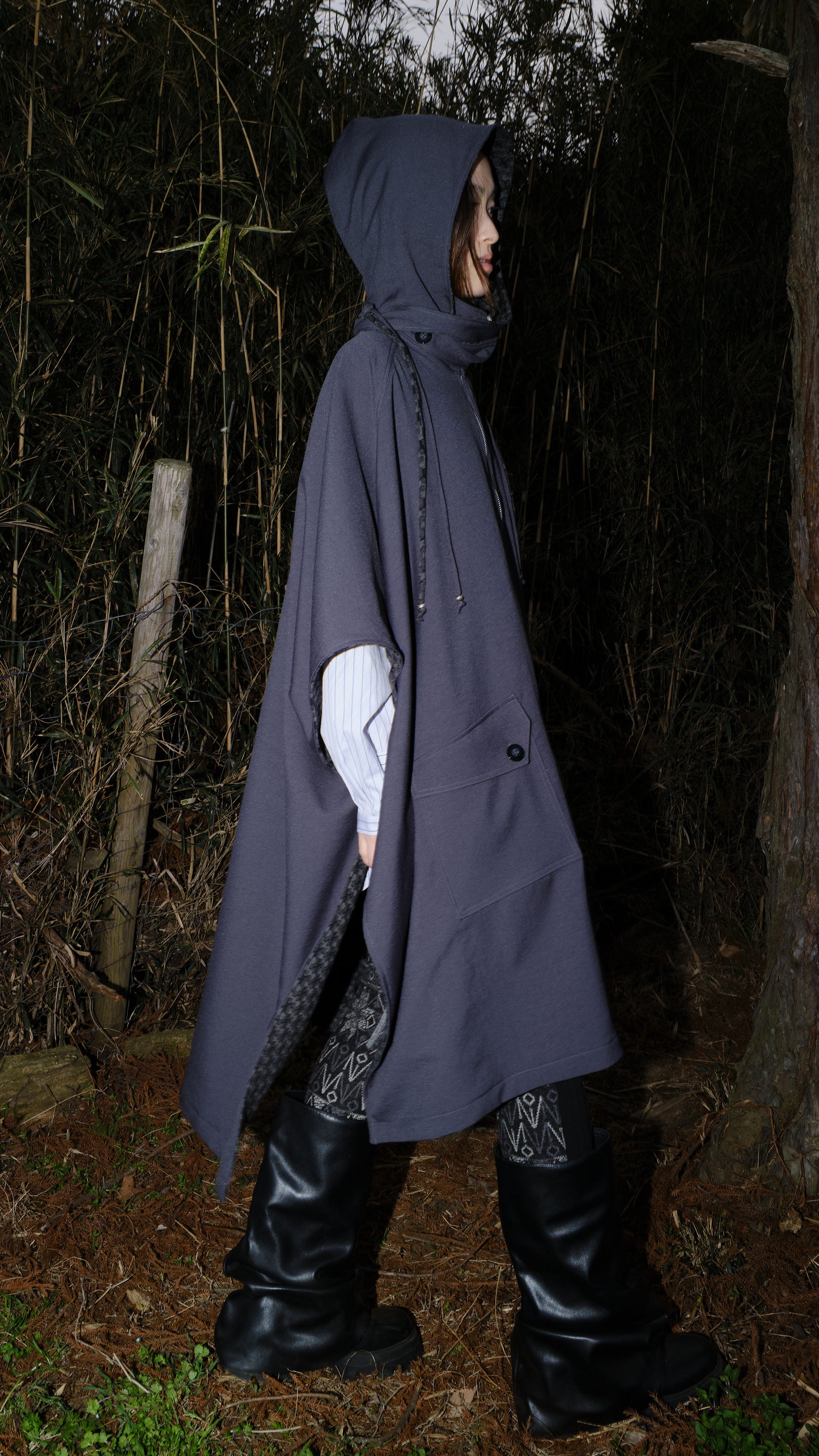 [Preorder] Dryas Reversible Poncho (Andes Black)