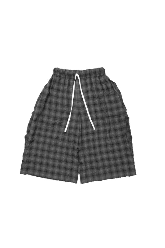 [PREORDER] Epoch Cropped Pants (Here Black/Now Grey)