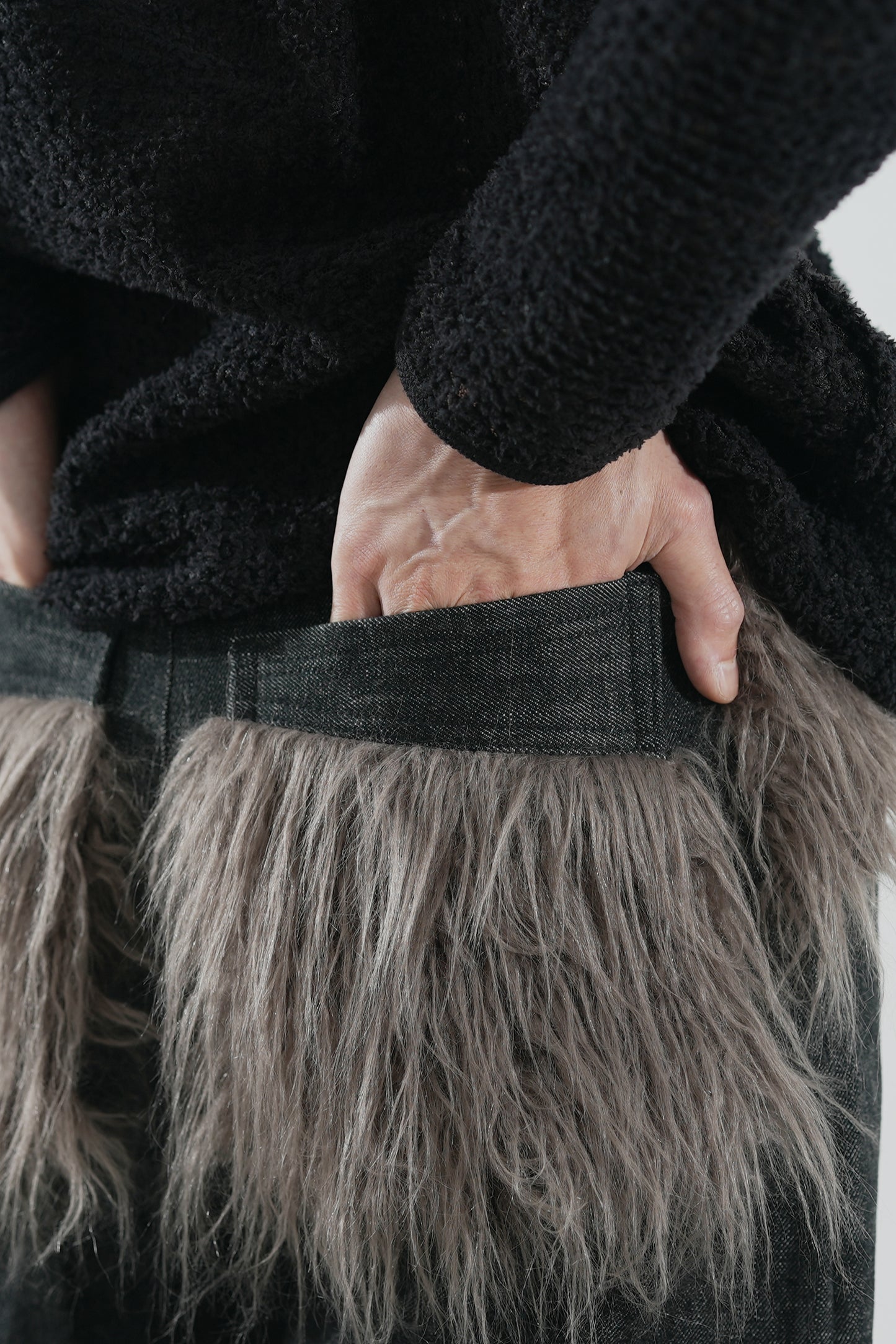[Preorder] Neolith Half Pants (Lithos Black)
