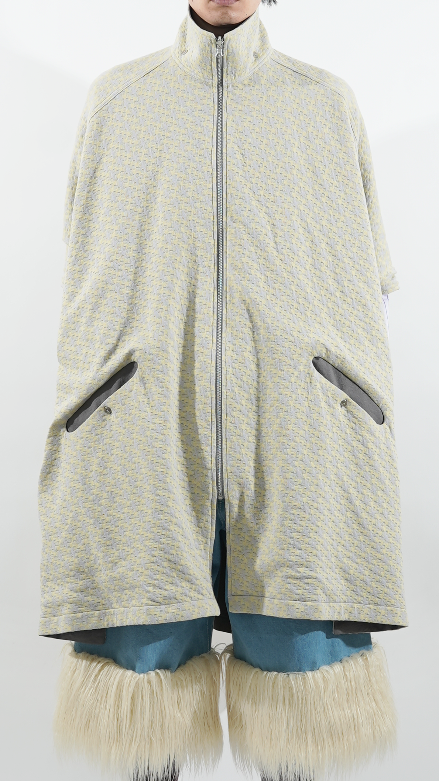 [Preorder] Dryas Reversible Poncho (Varve Grey/Yellow)