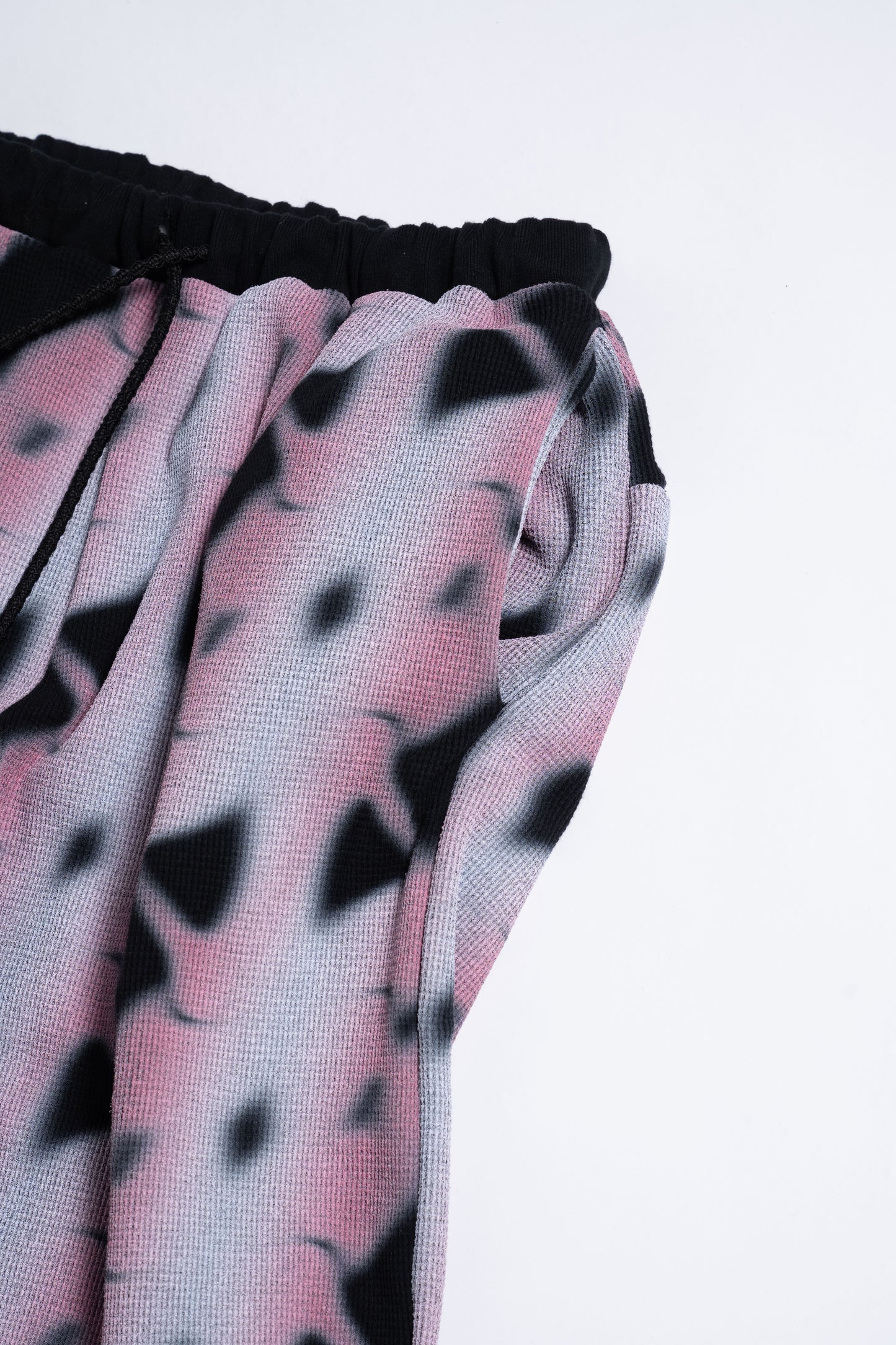 [PREORDER] Threshold Pants (Fissure Black/Pink)