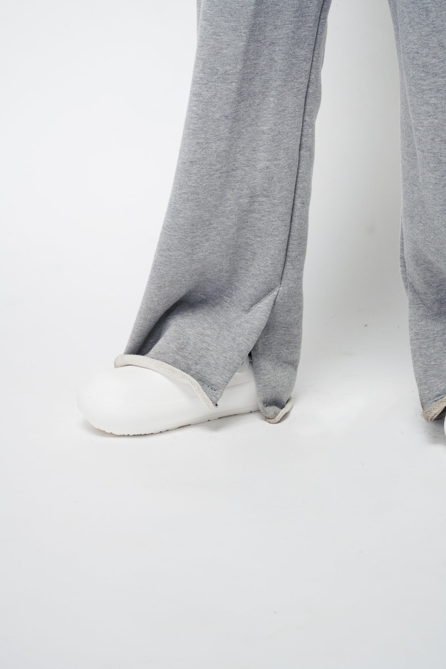 [PREORDER] Boundary Sweatpants (Stone Grey)