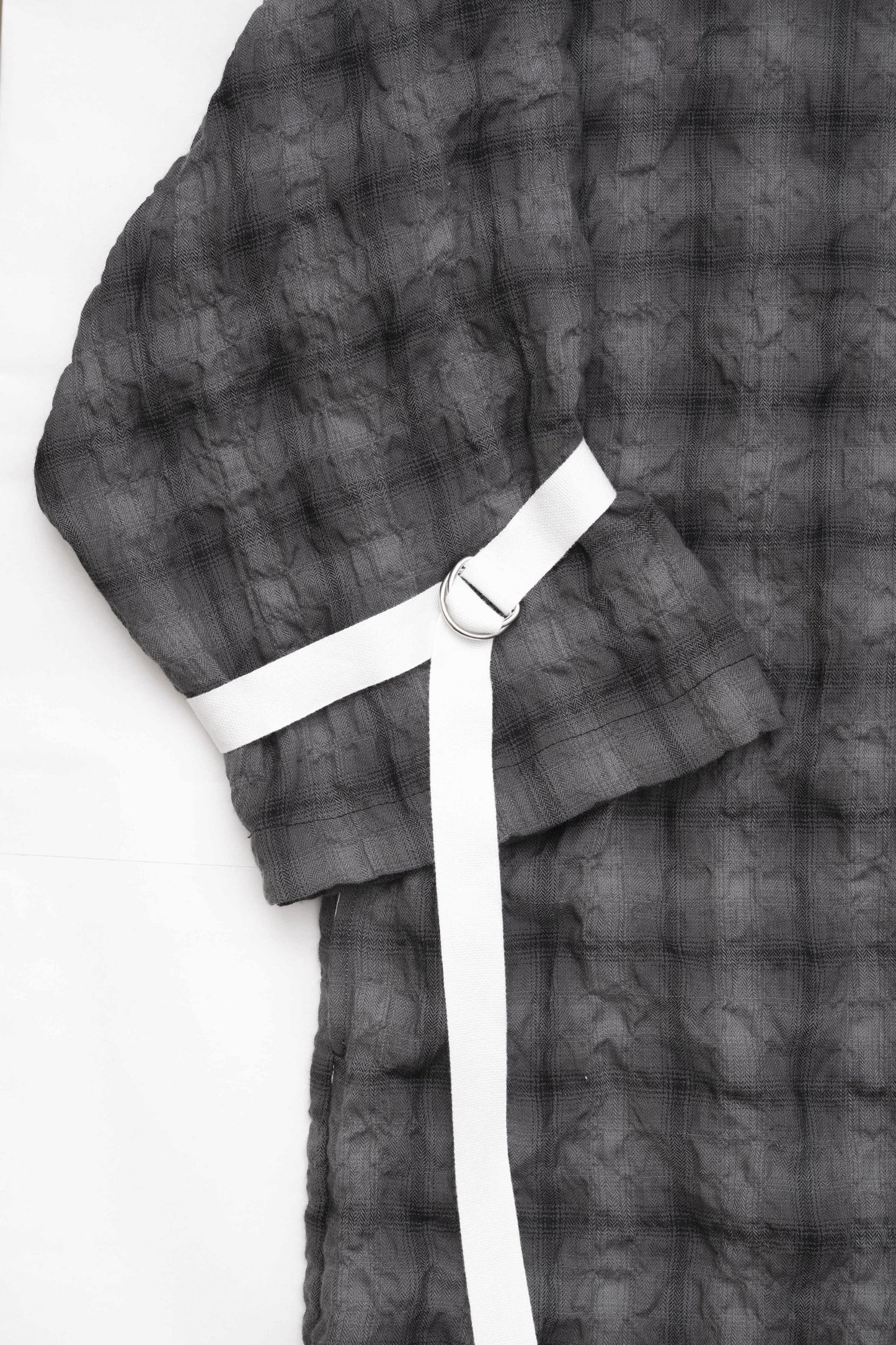 [PREORDER] Epoch Pullover (Here Black/Now Grey)