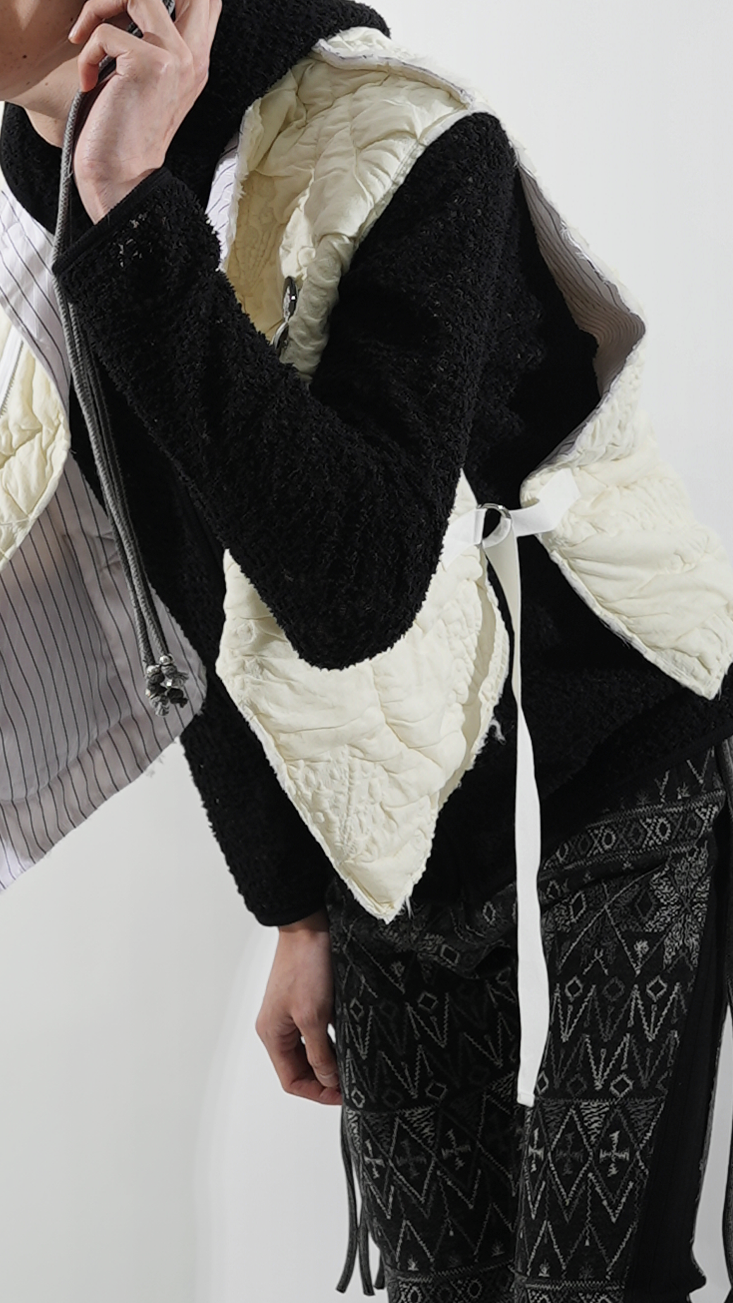 [Preorder] Anacro Vest (Record Ivory/Pink)
