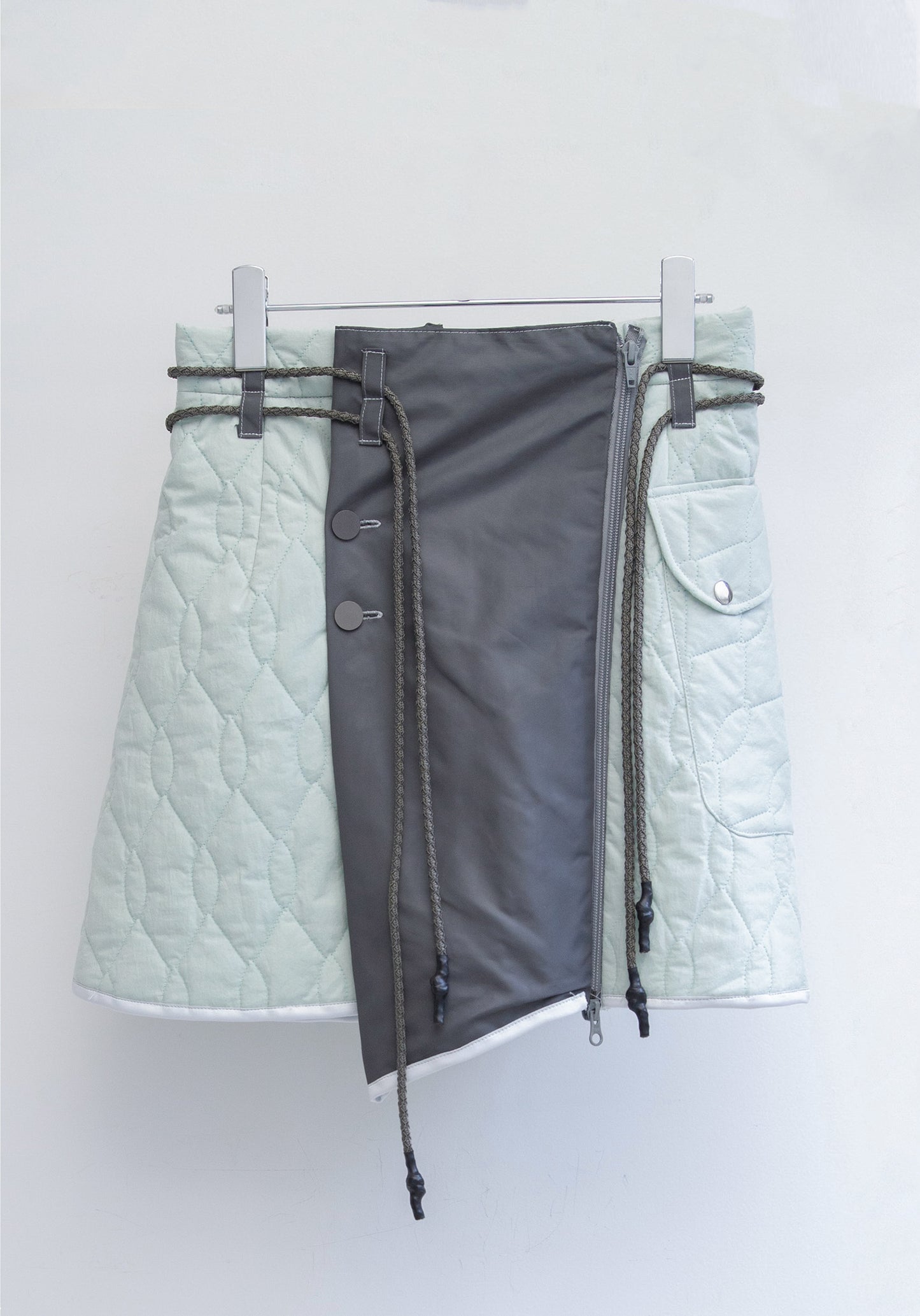 <tc>[PREORDER] Hybrid Skirt (Lichen Green)</tc>