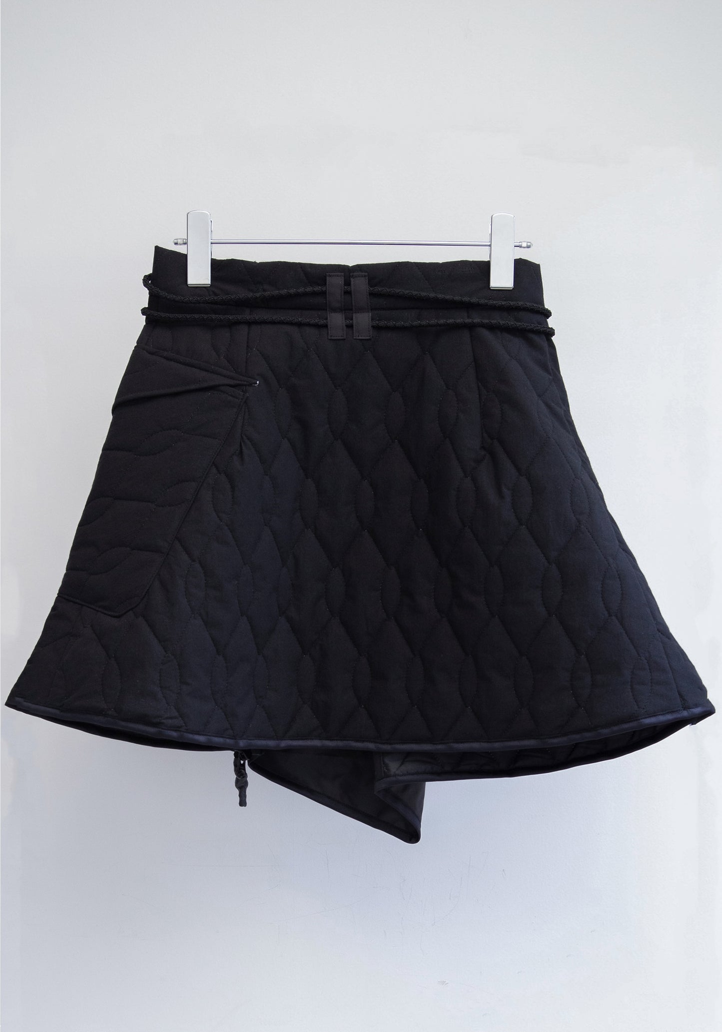 <tc>[PREORDER] Hybrid Skirt (Steel Black)</tc>