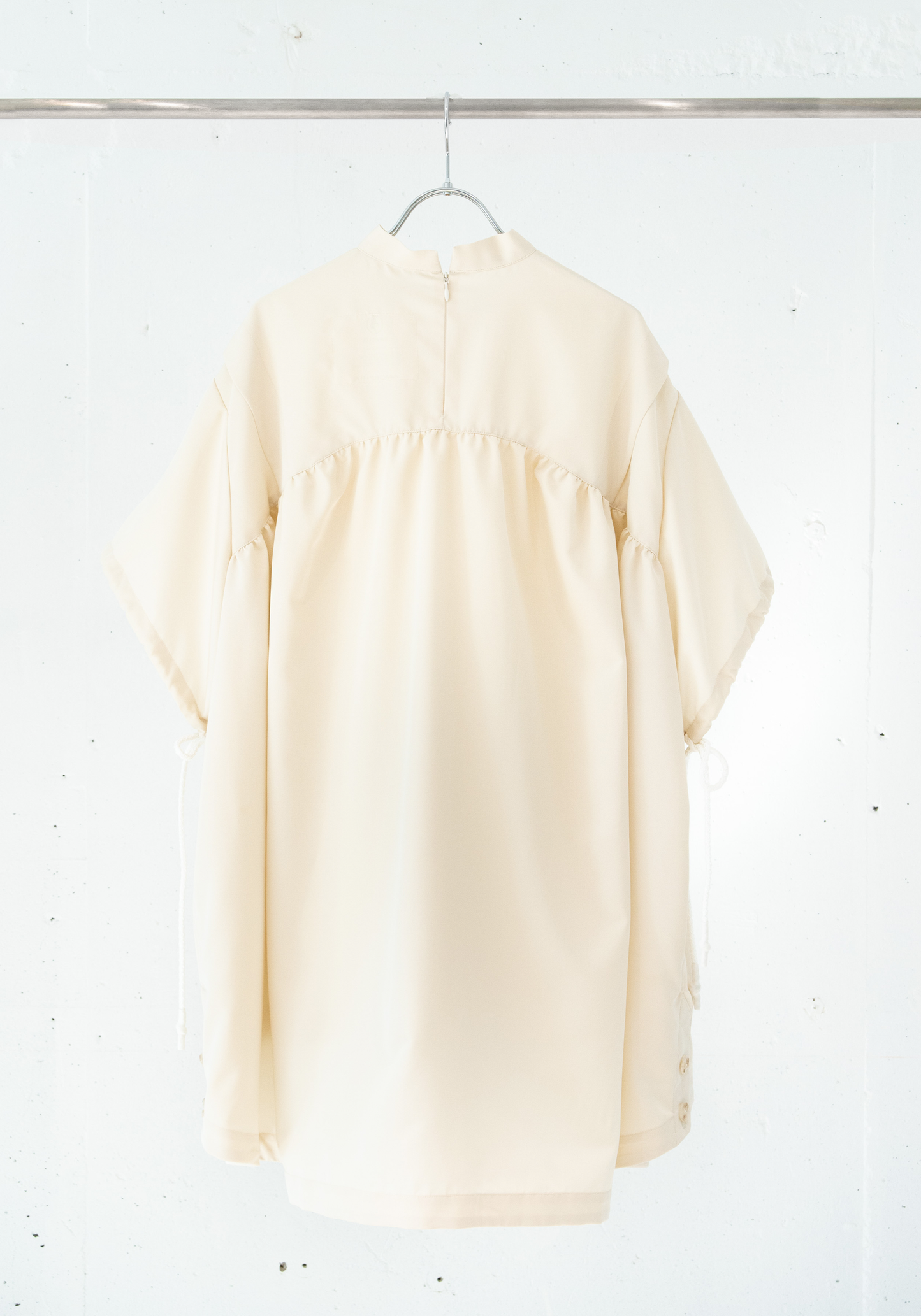 <tc>[PREORDER] Strand One Piece Dress (Memory Beige)</tc>