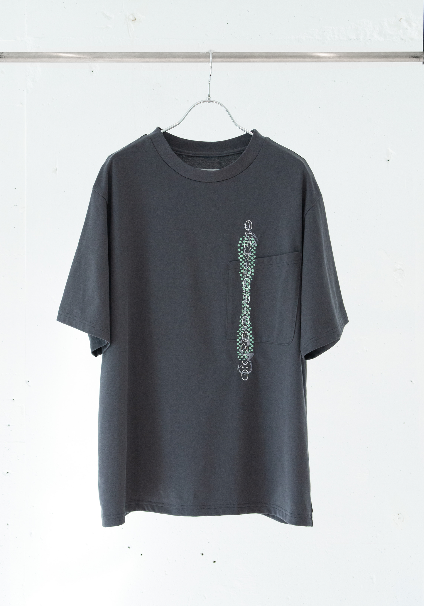 <tc>[PREORDER] Chronos Embroidery T-Shirt (Memory Grey)</tc>